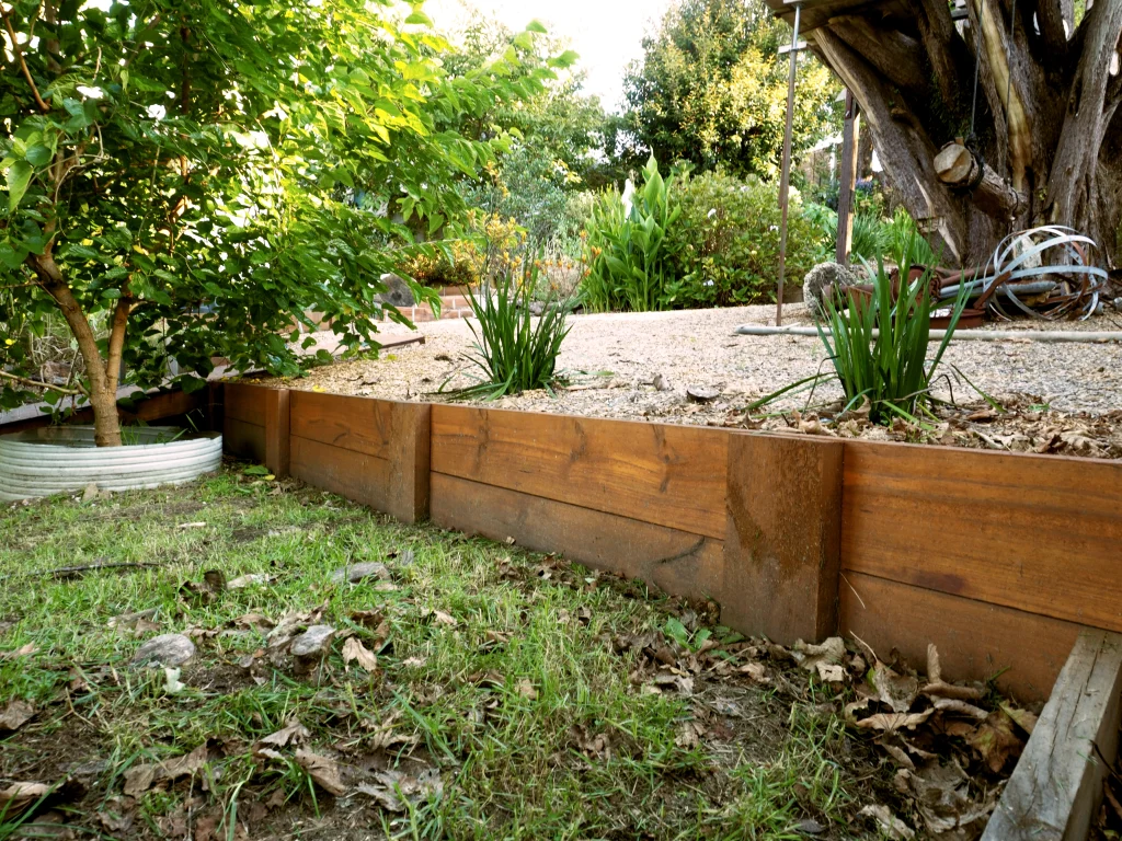 Timber Retaining Wall in Blue Mountains & Sydney Landscaping